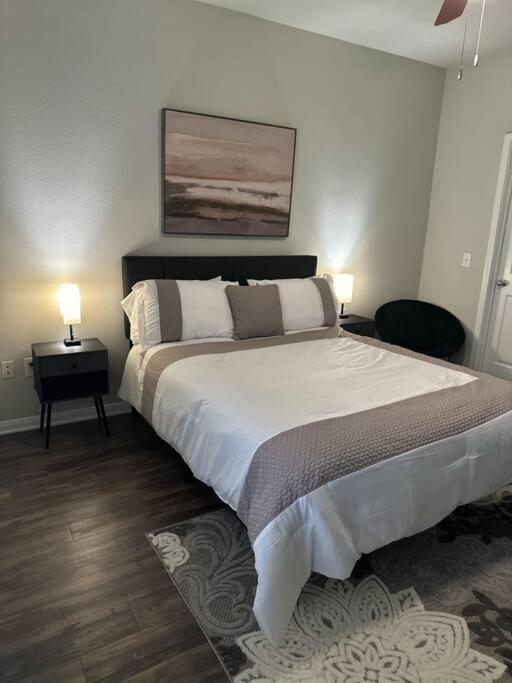 Apartamento Devine Livings At Hermann Park Houston Exterior foto