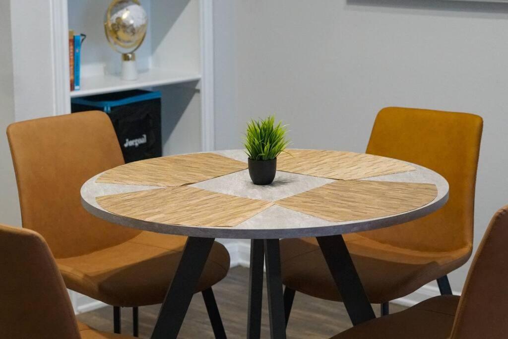 Apartamento Devine Livings At Hermann Park Houston Exterior foto